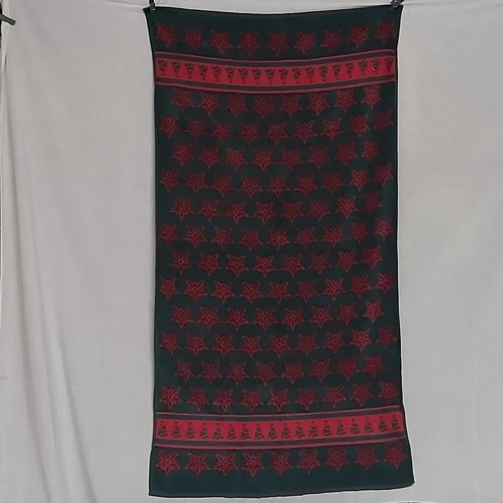 Vintage Leshner Renaissance 100% Cotton Terry Christmas Holiday Bath Towel 26x49